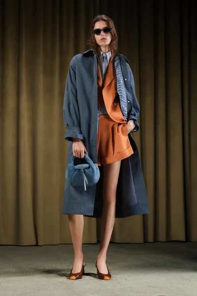 Look 17